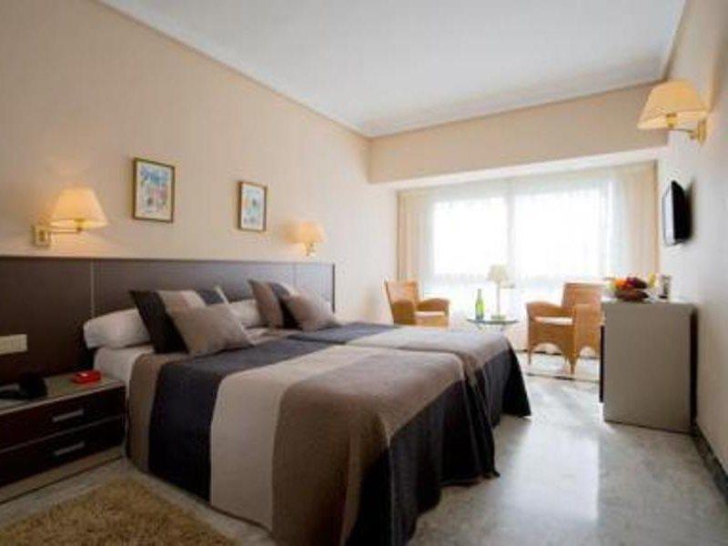 Avenida Hotel 3*