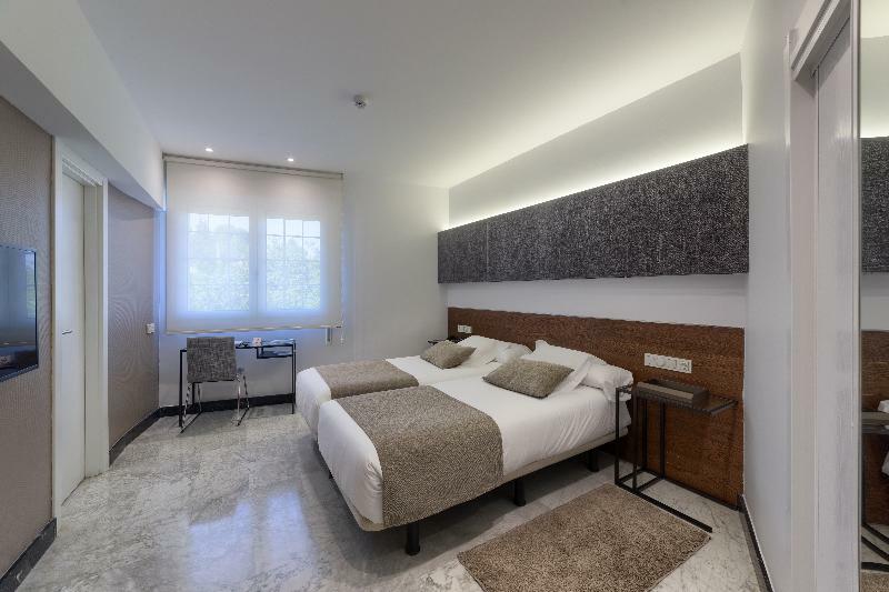 Avenida 3* San Sebastián